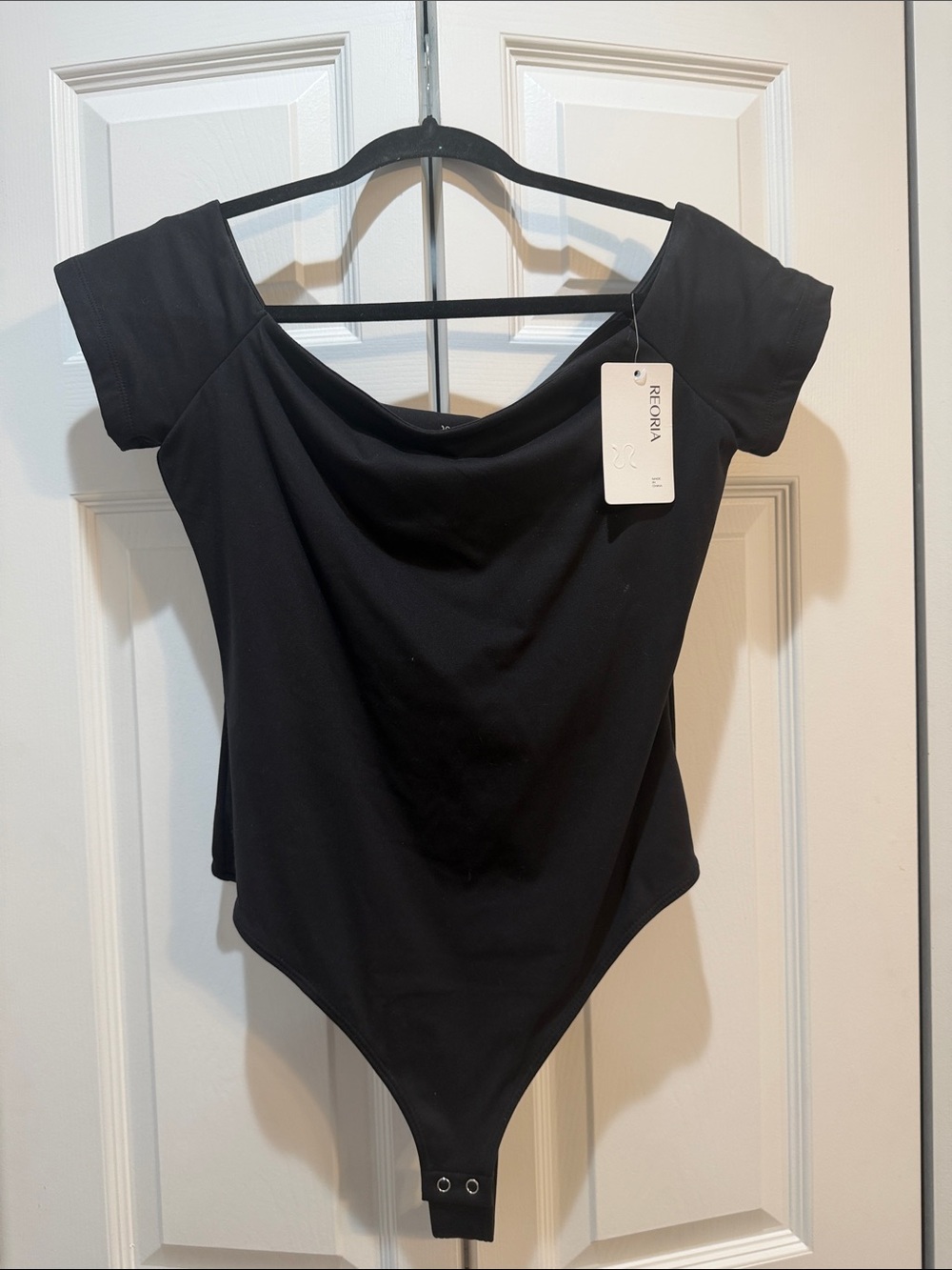 ReoRia Women’s Black Off The Shoulder Bodysuit Size Large NWT